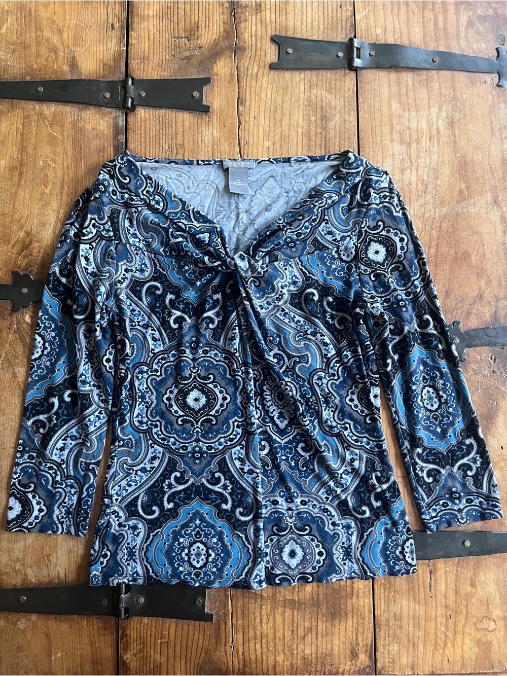 Ann‎ Taylor Blue Paisley Twist-Front Long Sleeve Top